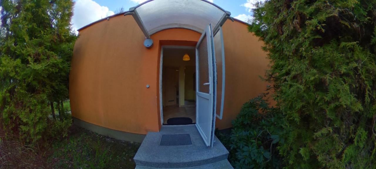Apartments In Der Kopenhagener Strasse Росток Екстер'єр фото