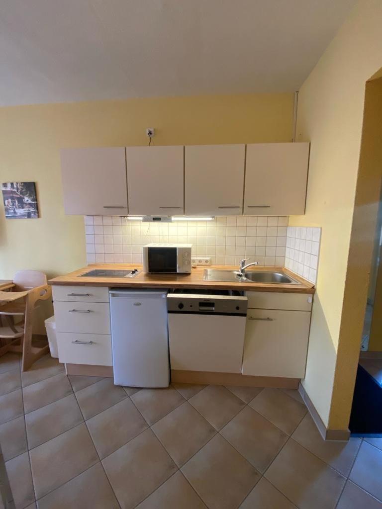 Apartments In Der Kopenhagener Strasse Росток Екстер'єр фото
