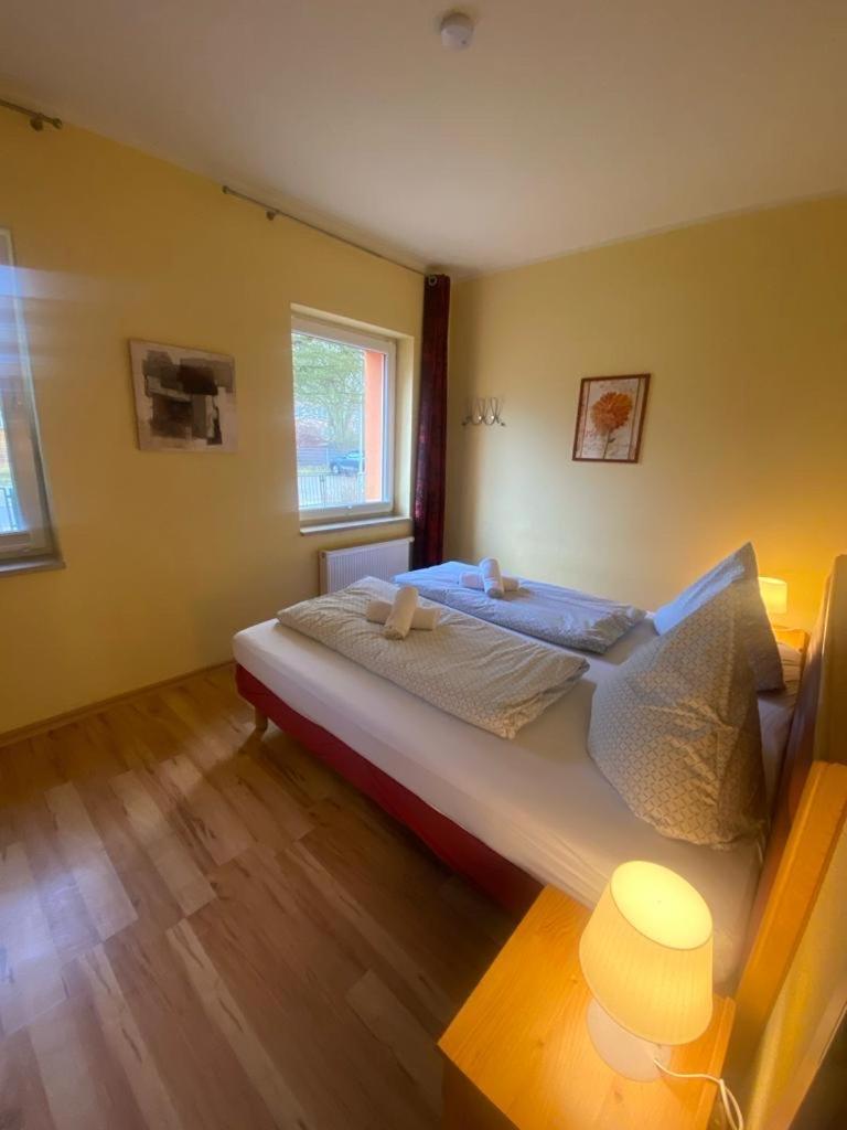 Apartments In Der Kopenhagener Strasse Росток Екстер'єр фото
